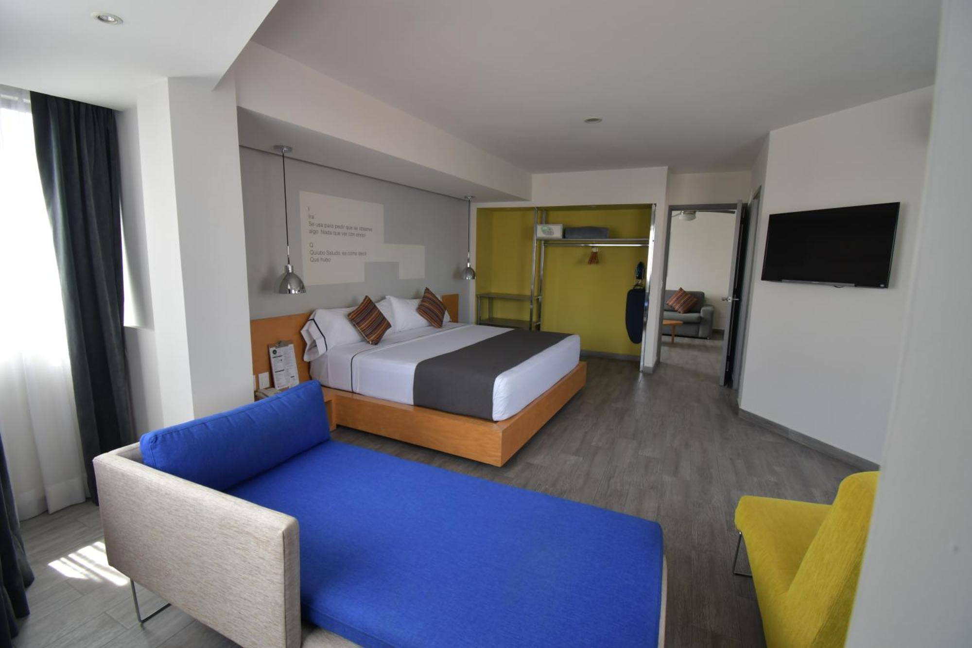 Hotel Perla Central Guadalajara Bagian luar foto